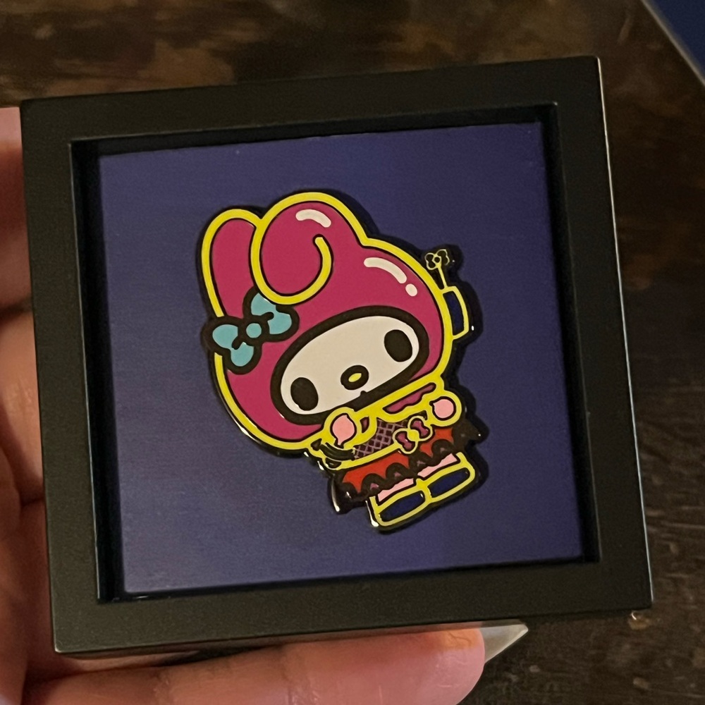 FiGPiN Hello Kitty and Friends mystery minis series 4 My Melody enamel pin